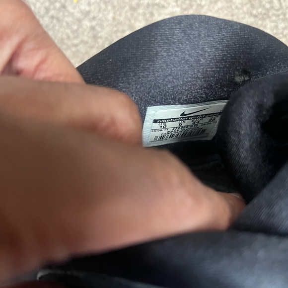 Size 10 - Picture 7 of 12